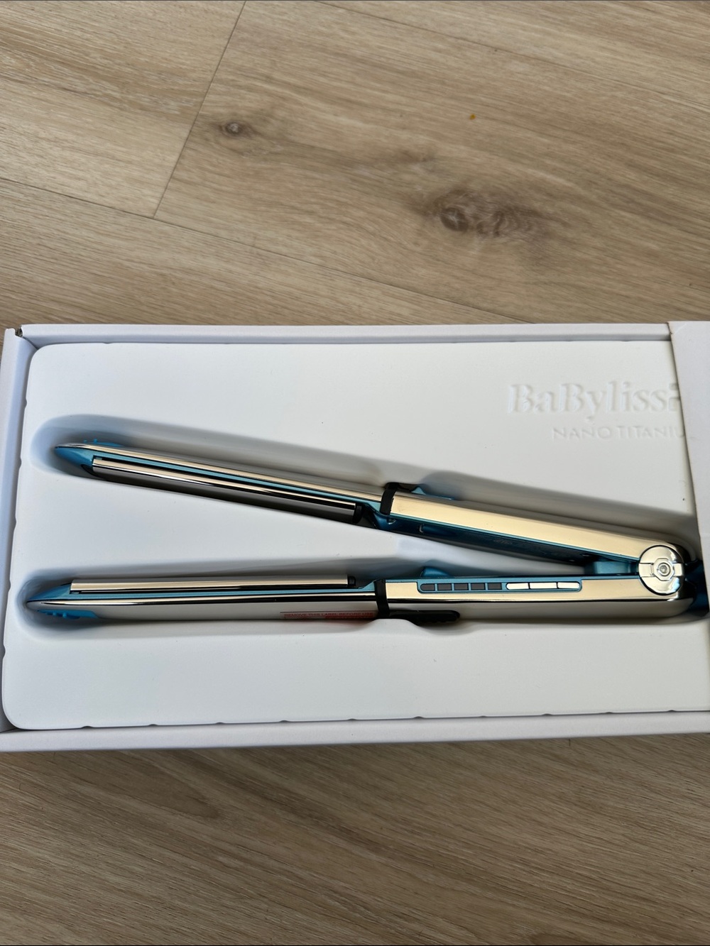 BaBylissPRO Nano Titanium Prima3000 Ionic Straightening Flat Iron - Blue - 1.25" - Picture 13 of 13